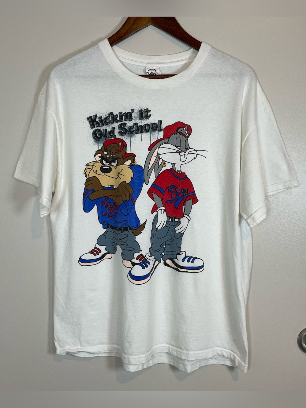 Looney Tunes Taz and Bugs Bunny Kicking it Old School Large Graphic T-shirt